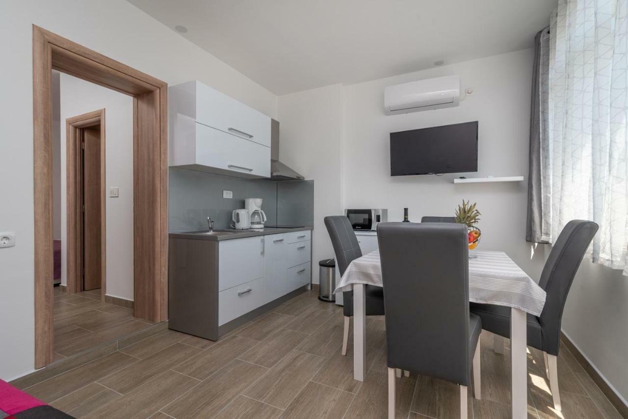 טרוגיר Apartman Niksi מראה חיצוני תמונה