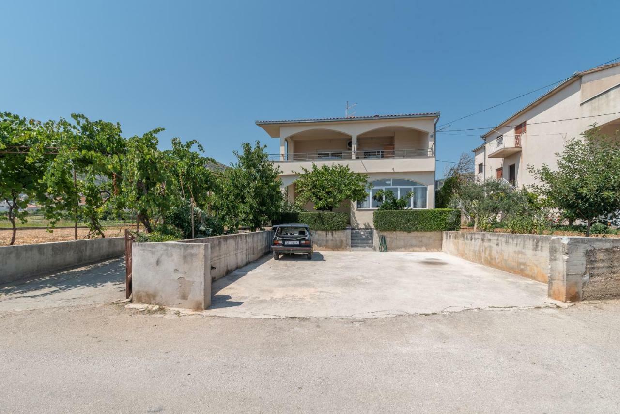 טרוגיר Apartman Niksi מראה חיצוני תמונה