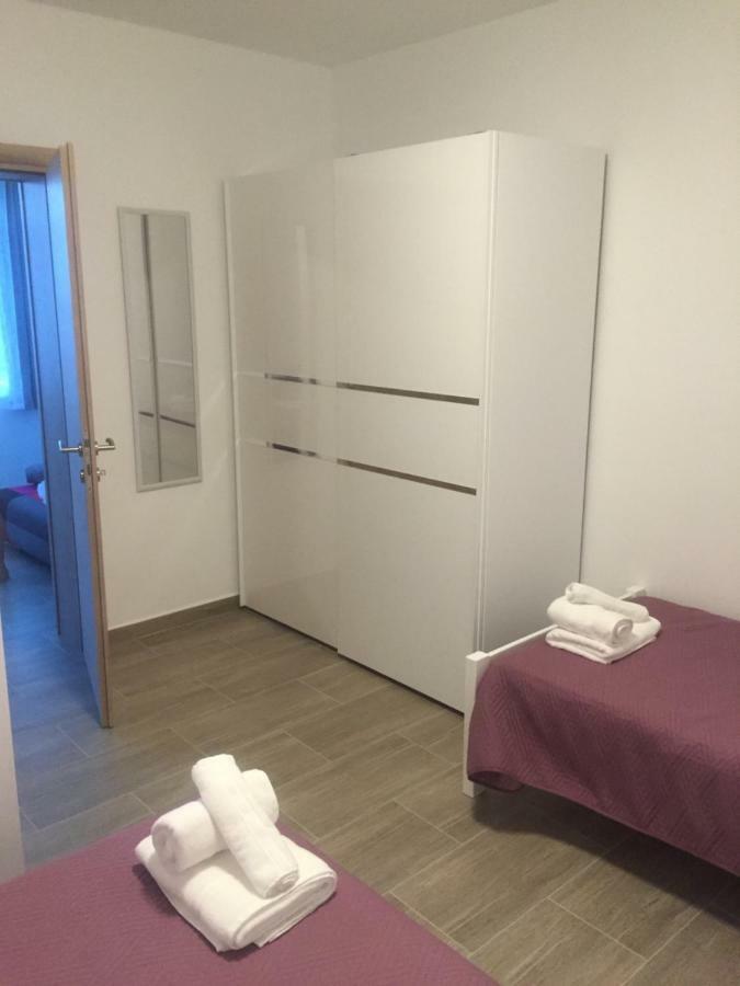 טרוגיר Apartman Niksi מראה חיצוני תמונה